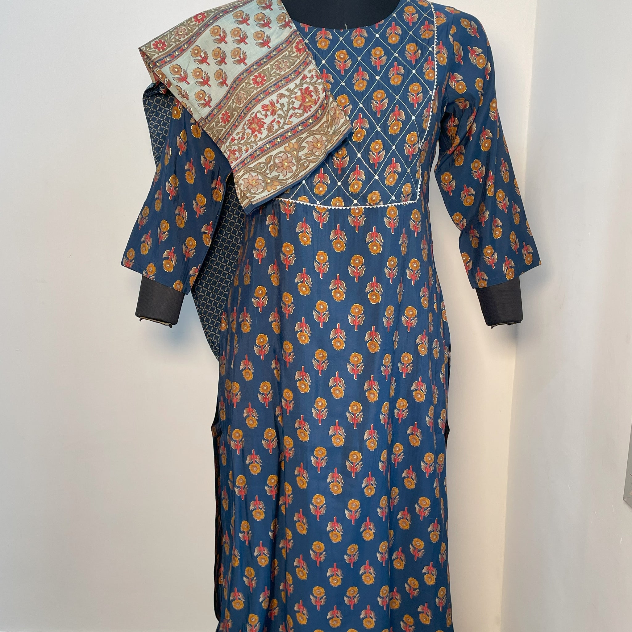 BLUE FLORAL MUSLIN KURTA SET ❤