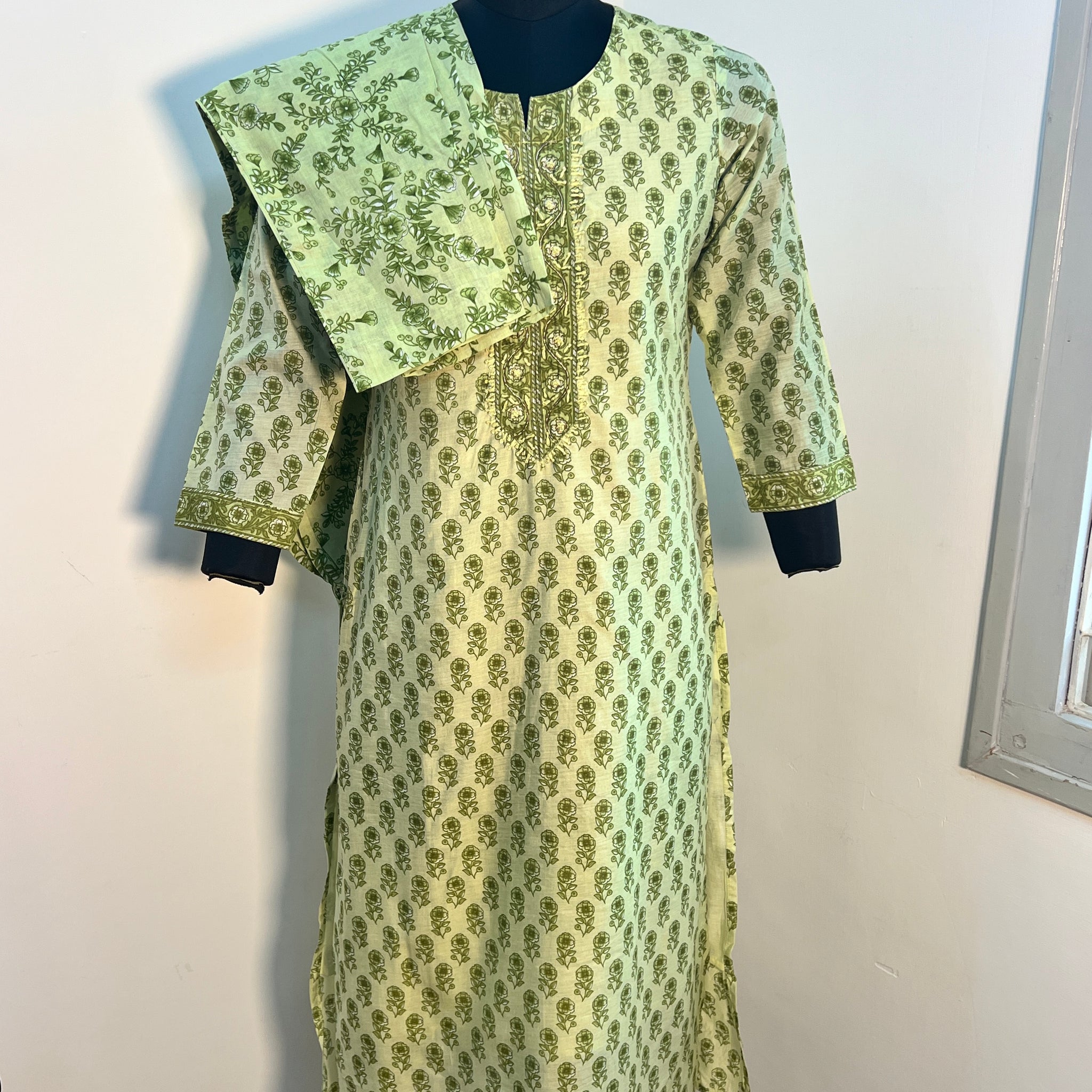 PISTA GREEN FLORAL COTTON KURTA SET