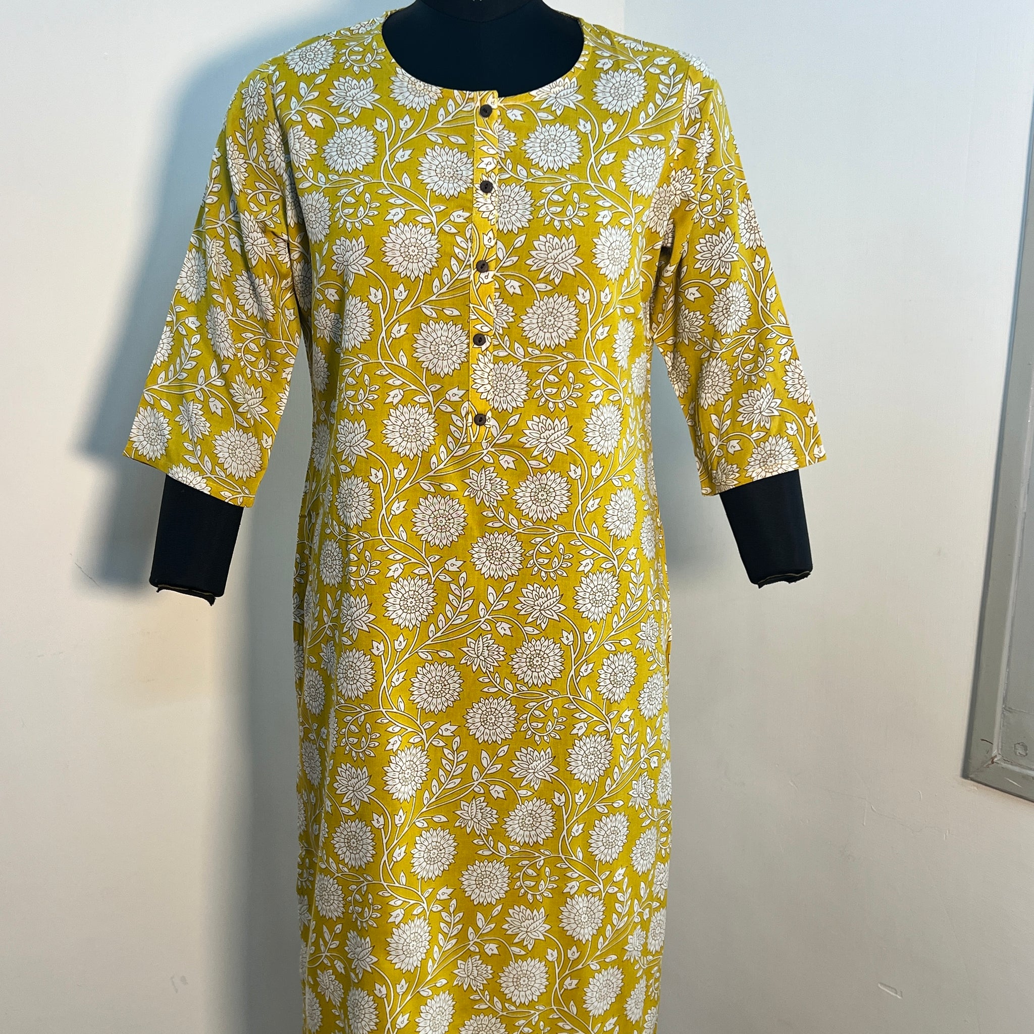 VIBRANT YELLOW FLORAL COTTON KURTA