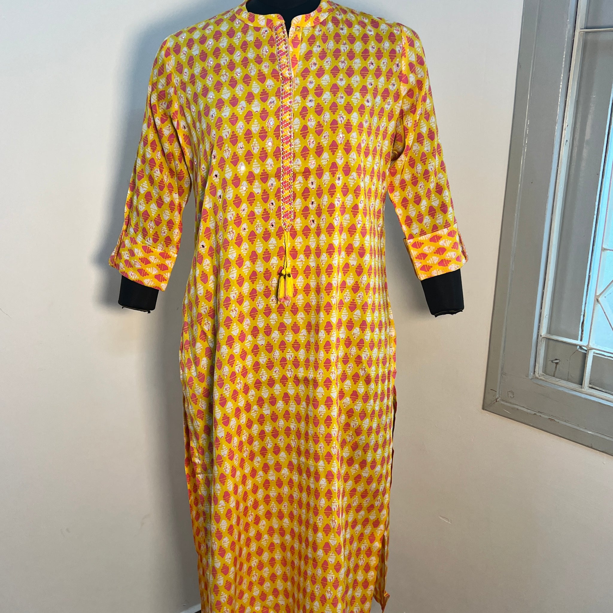 VIBRANT YELLOW-ORANGE GEOMETRIC PRINT COTTON KURTA