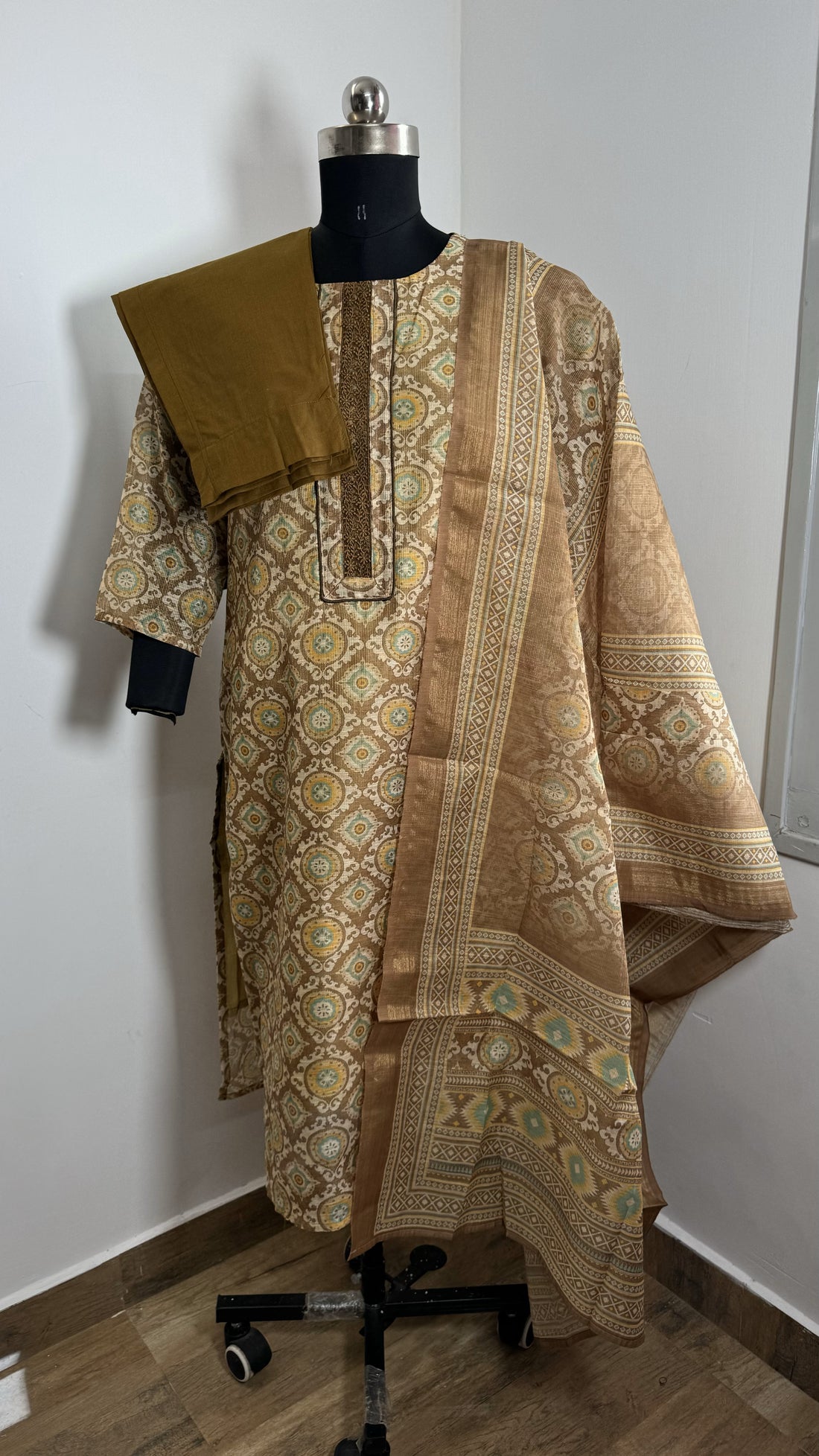 GOLDEN BROWN KURTA SET WITH DUPATTA