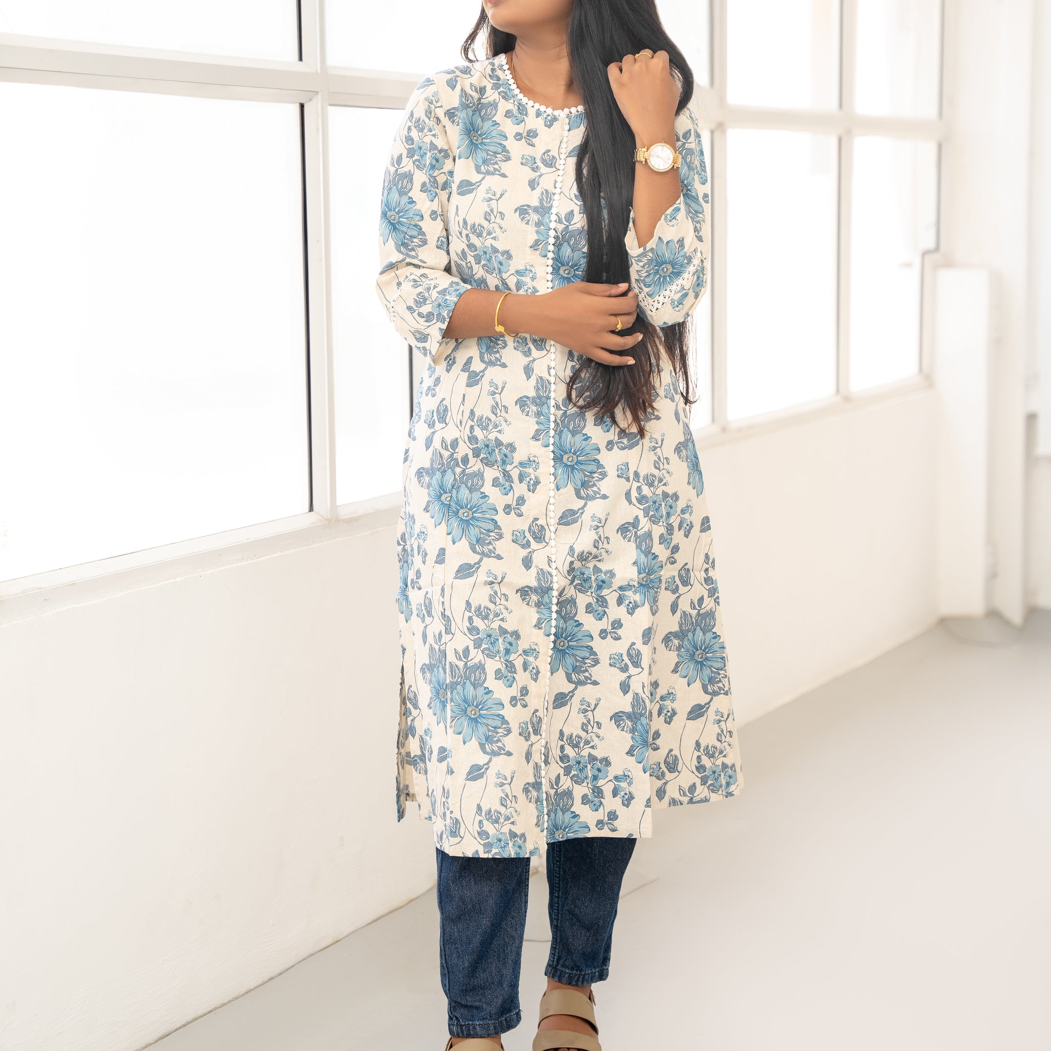 FLORAL STRAIGHT COTTON KURTA - BLUE